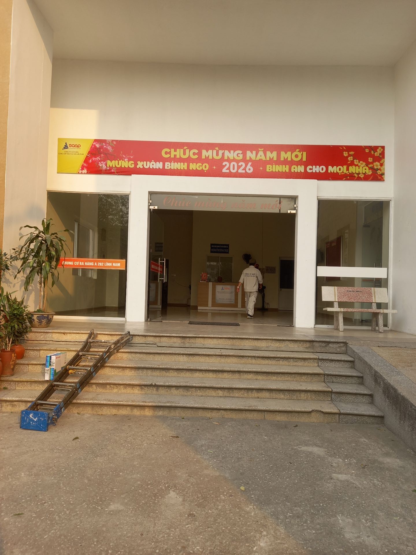 Bán nhà Hoàng Mai - diện tích 93m2 1 tầng - Lô góc 2 mặt thoáng - giá 6 tỷ