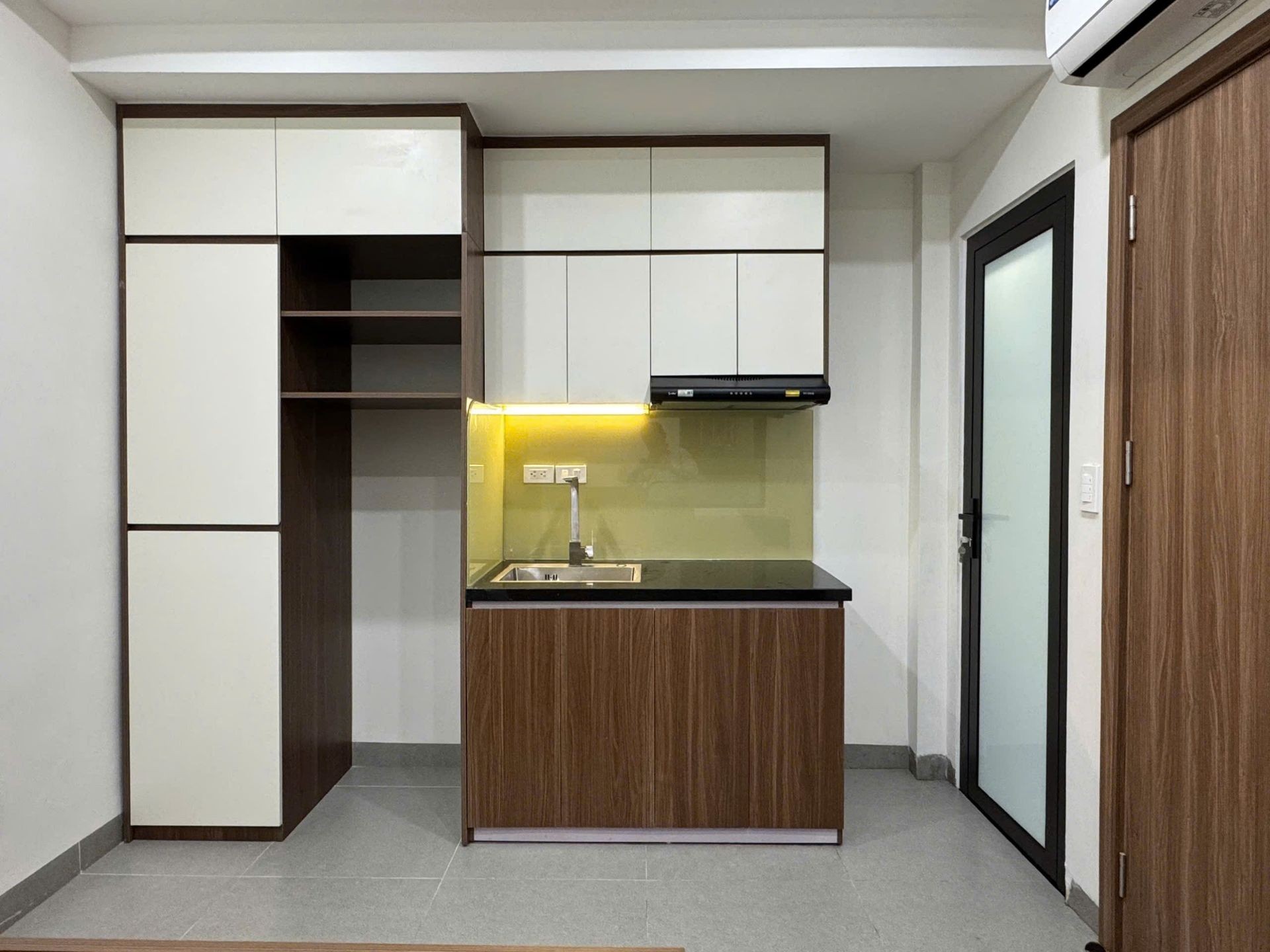 Bán nhà Vũ Trọng Phụng - diện tích 35m2 5 tầng - Lô góc - giá 13,3 tỷ