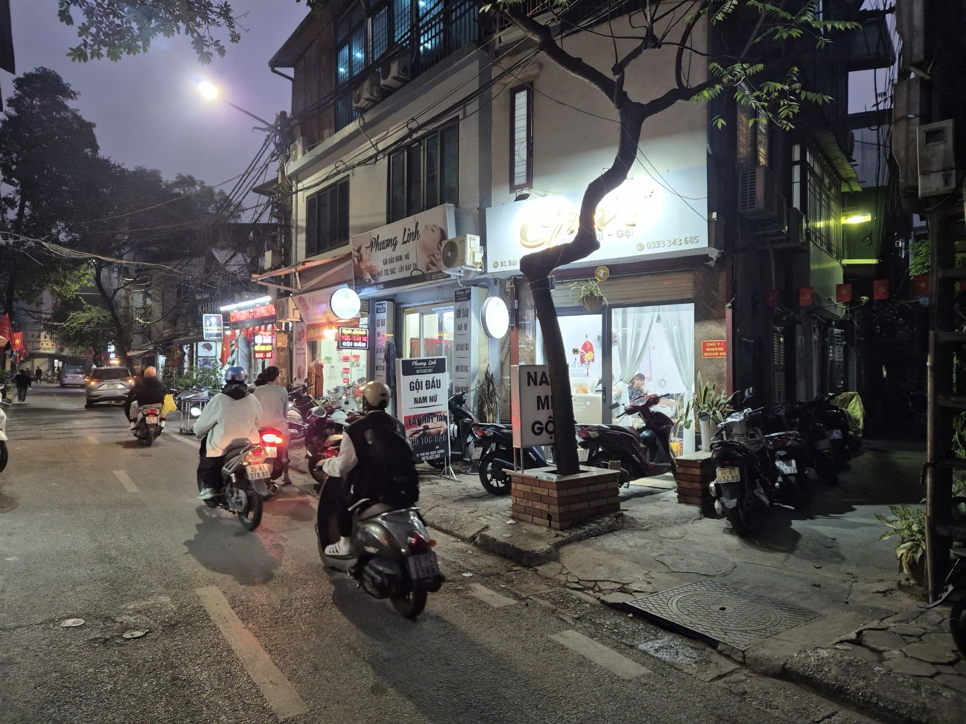 Bán nhà Bùi Ngọc Dương - diện tích 23m2 3 tầng - Mặt phố - giá 4,8 tỷ