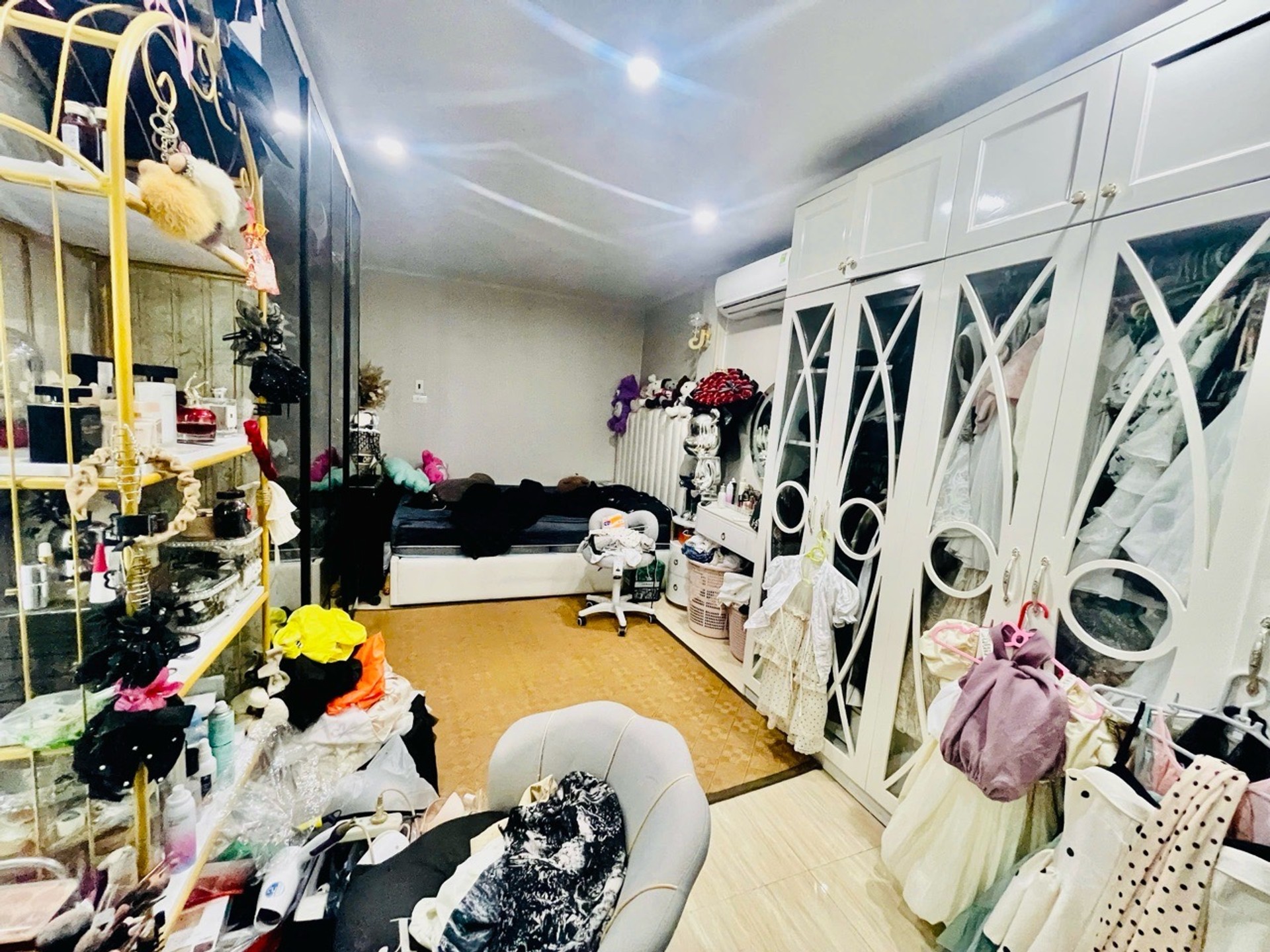 Bán nhà Bùi Ngọc Dương - diện tích 100m2 3 tầng - Cơ hội đầu tư hiếm có - giá 4,5 tỷ