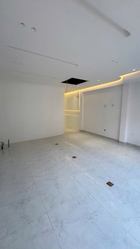 Bán nhà Đặng Văn Ngữ - diện tích 64m2 7 tầng - Ô TÔ TRÁNH KINH DOANH - giá 12,8 tỷ