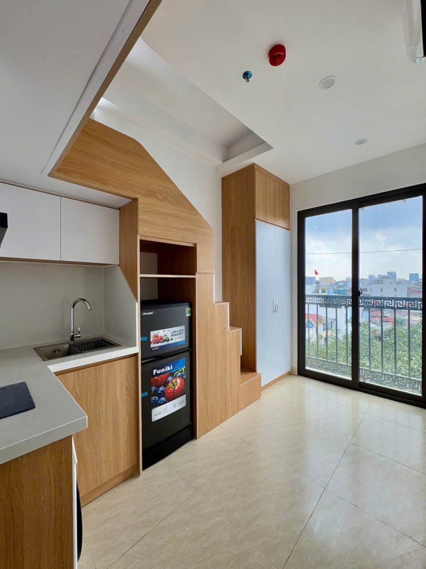 Bán nhà Trần Quý Cáp - diện tích 62m2 8 tầng - Ô tô vào trong nhà - giá 26,5 tỷ