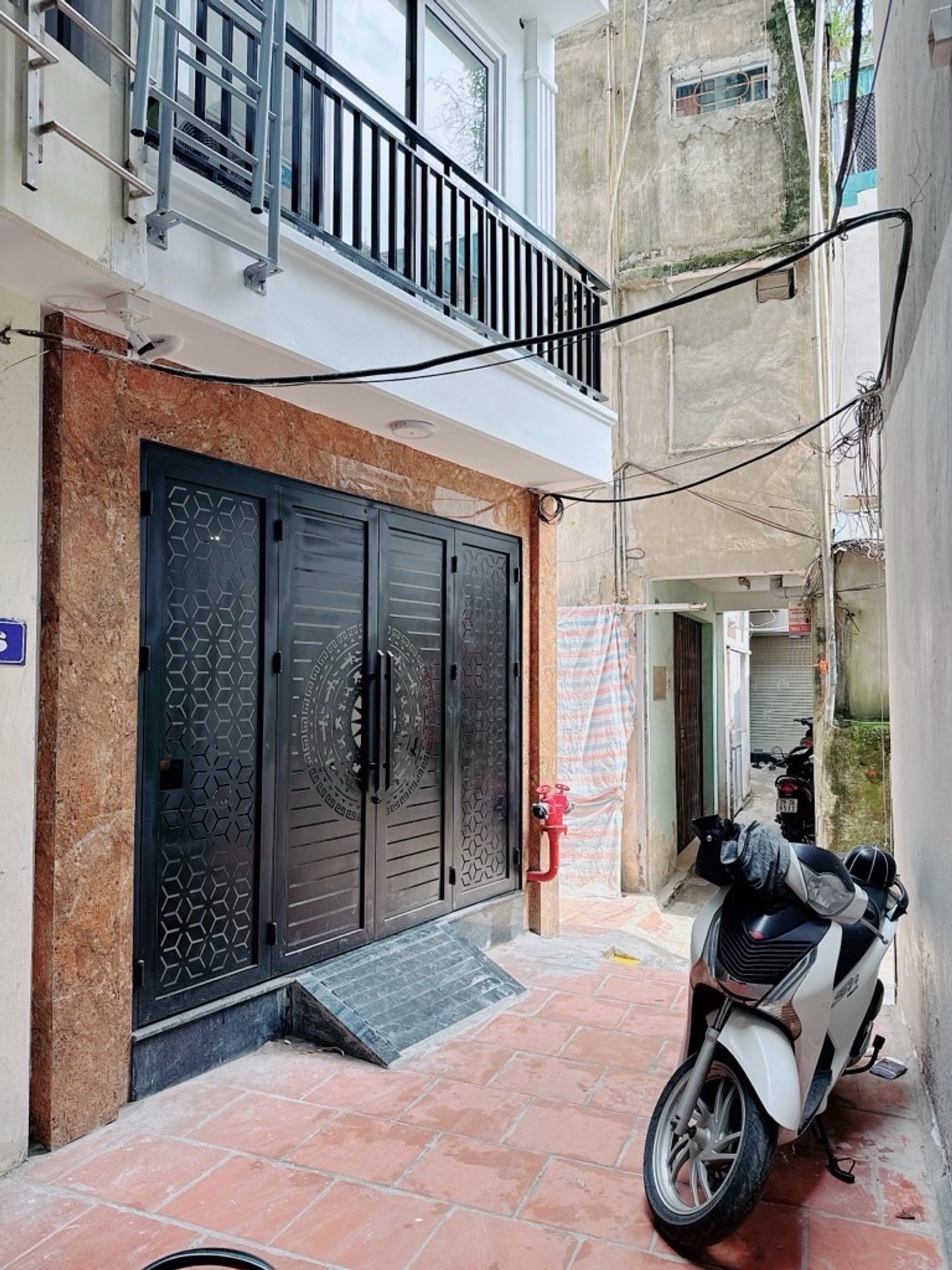 Bán nhà Minh Khai - diện tích 44m2 5 tầng - Thang máy - giá 13,2 tỷ