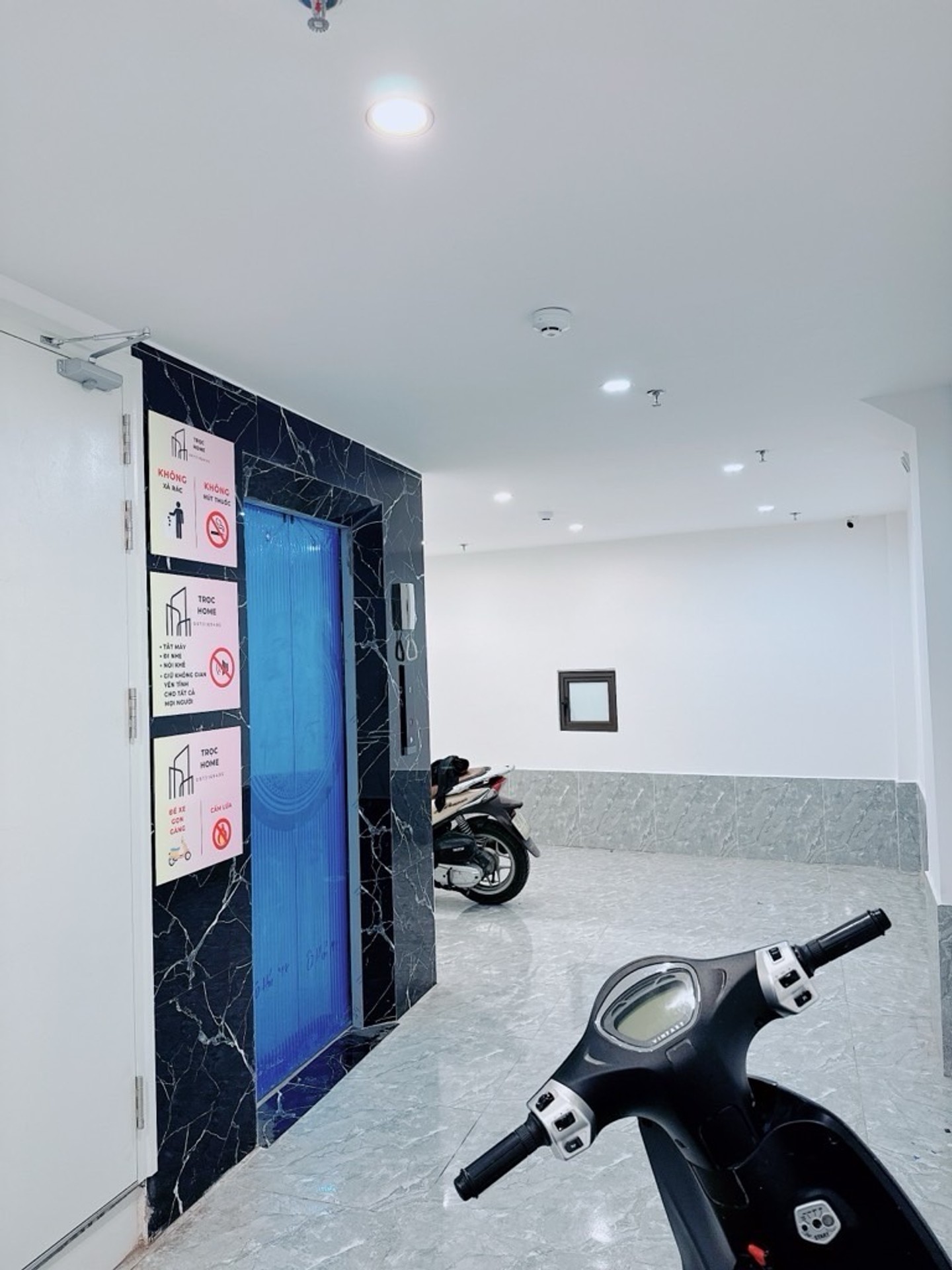 Bán nhà Minh Khai - diện tích 44m2 5 tầng - Thang máy - giá 13,2 tỷ