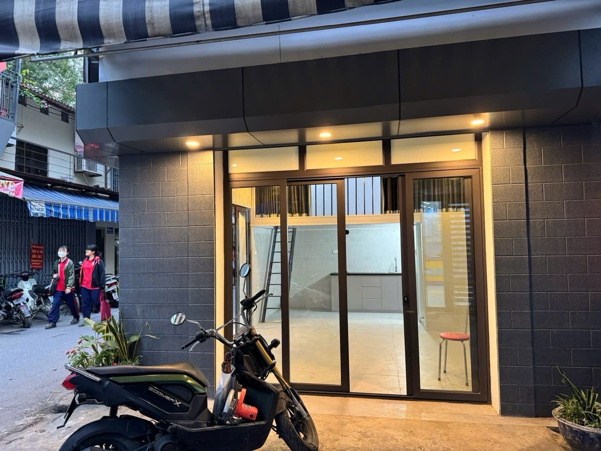 Bán nhà Nguyễn An Ninh - diện tích 25m2 2 tầng - Lô góc 2 mặt tiền - giá 4,25 tỷ