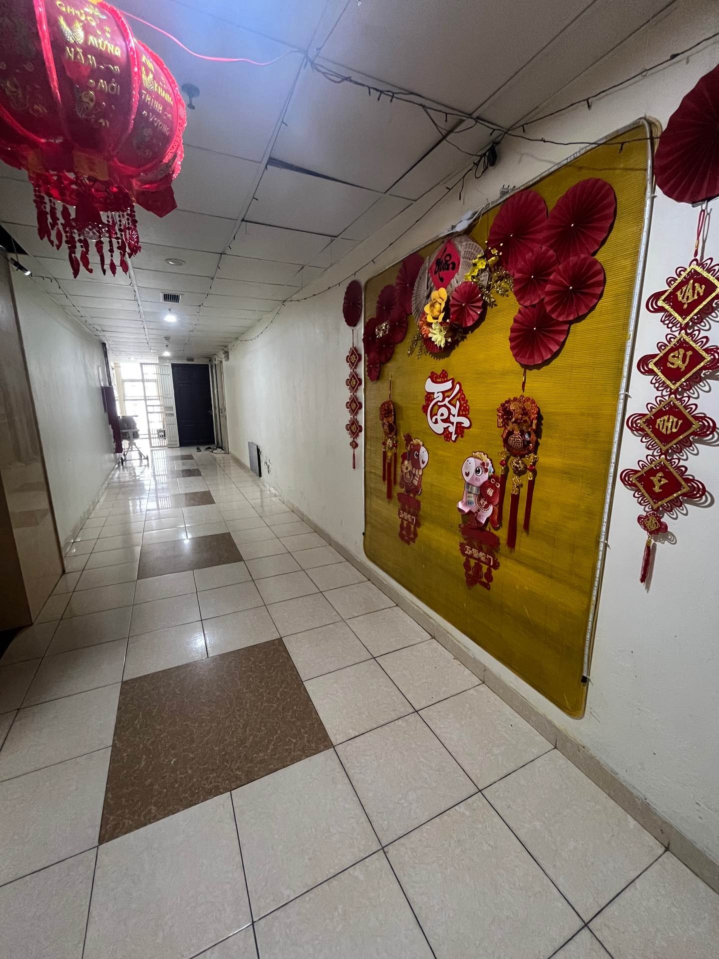 Bán nhà Hoàng Mai - diện tích 57m2 12 tầng - Căn hộ 2 phòng ngủ - giá 4,65 tỷ