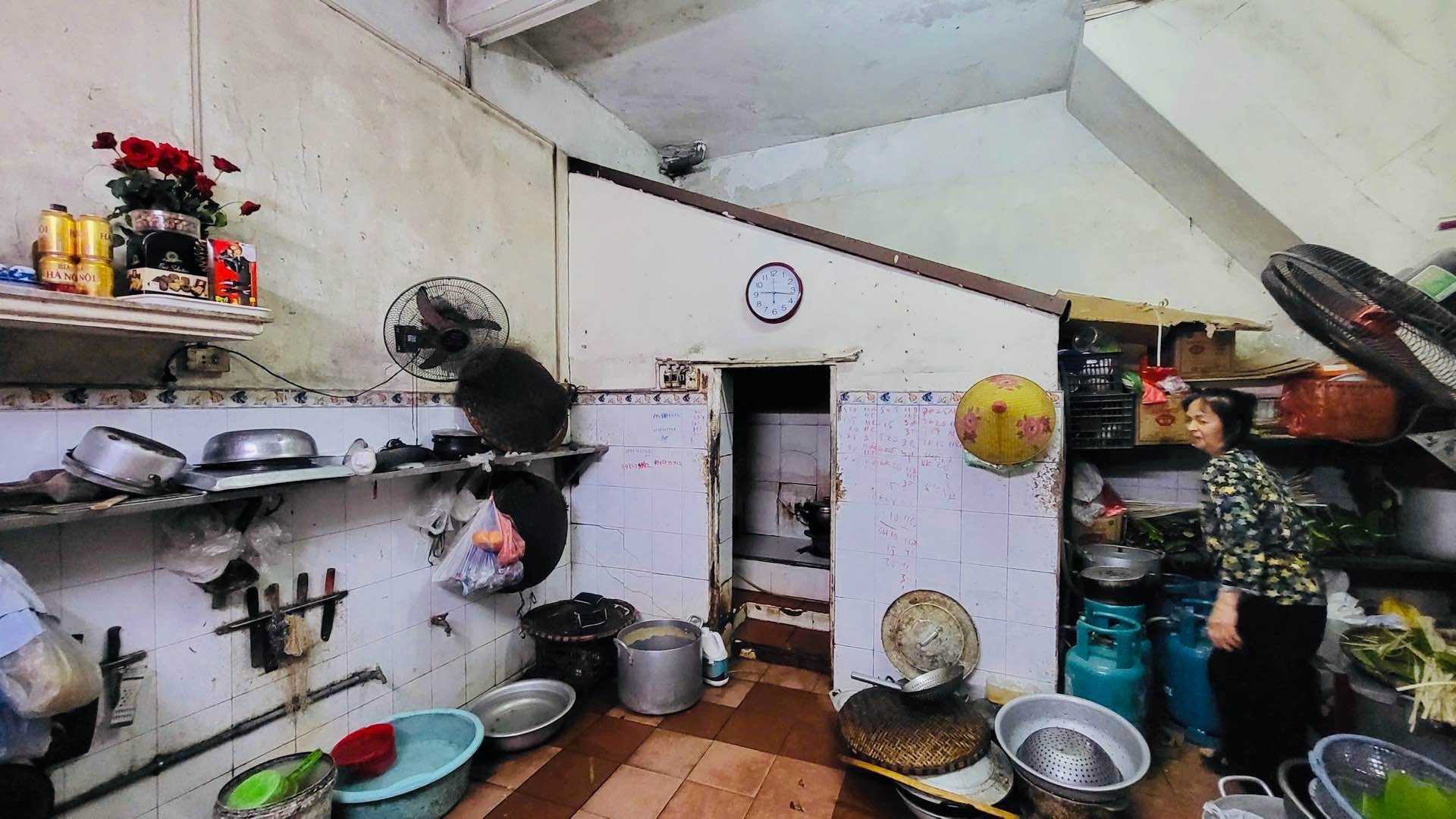 Bán nhà Mai Hắc Đế - diện tích 25m2 4 tầng - Lô góc 3 mặt thoáng - giá 11,5 tỷ