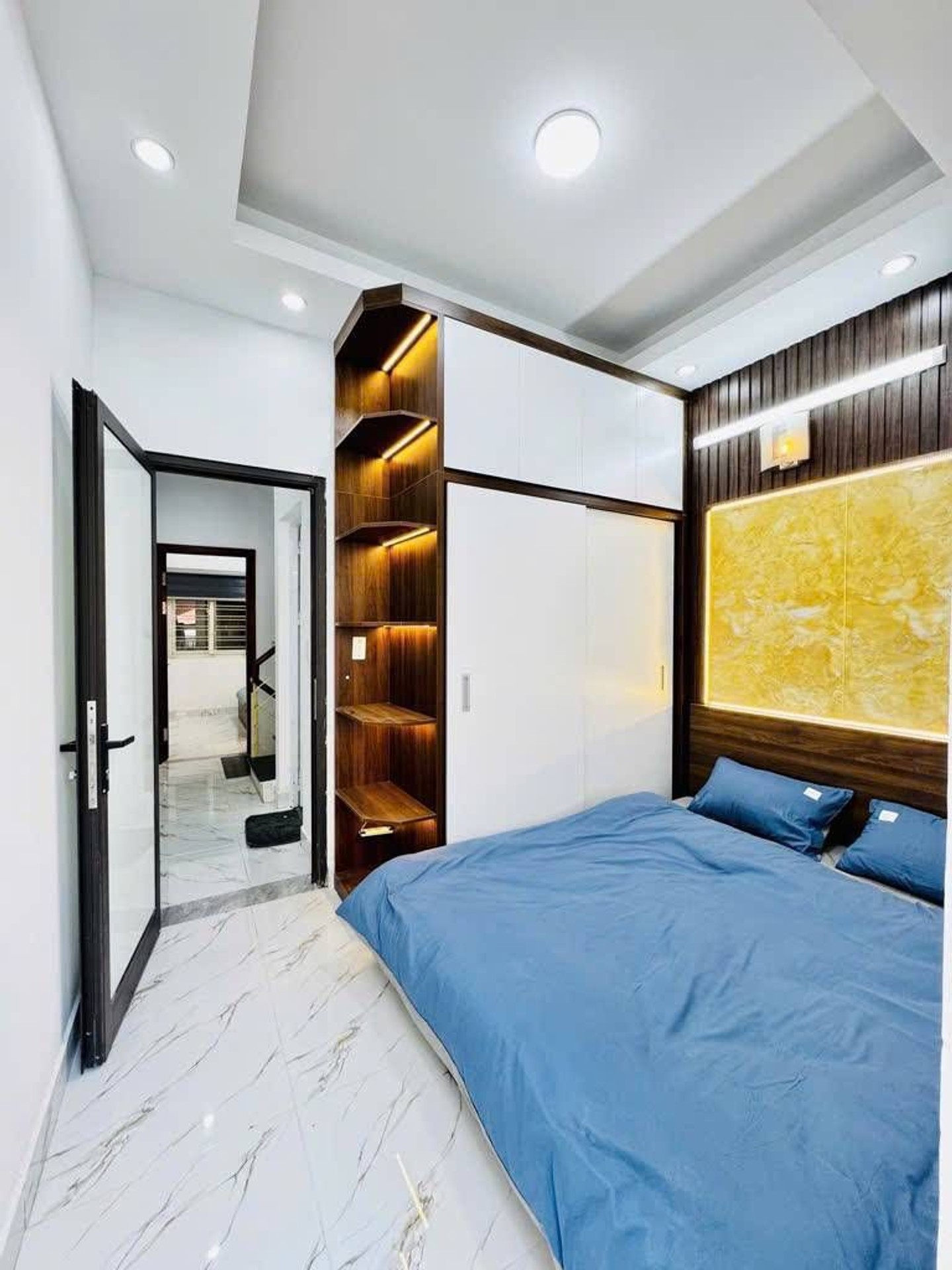 Bán nhà Ngũ Nhạc - diện tích 31m2 4 tầng - Ngõ nông gần phố - giá 7,5 tỷ