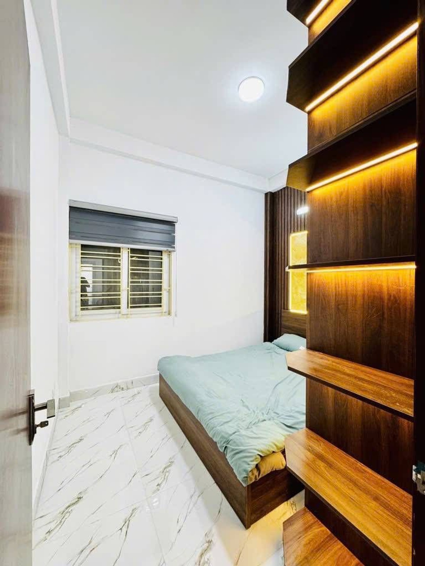 Bán nhà Ngũ Nhạc - diện tích 31m2 4 tầng - Ngõ nông gần phố - giá 7,5 tỷ