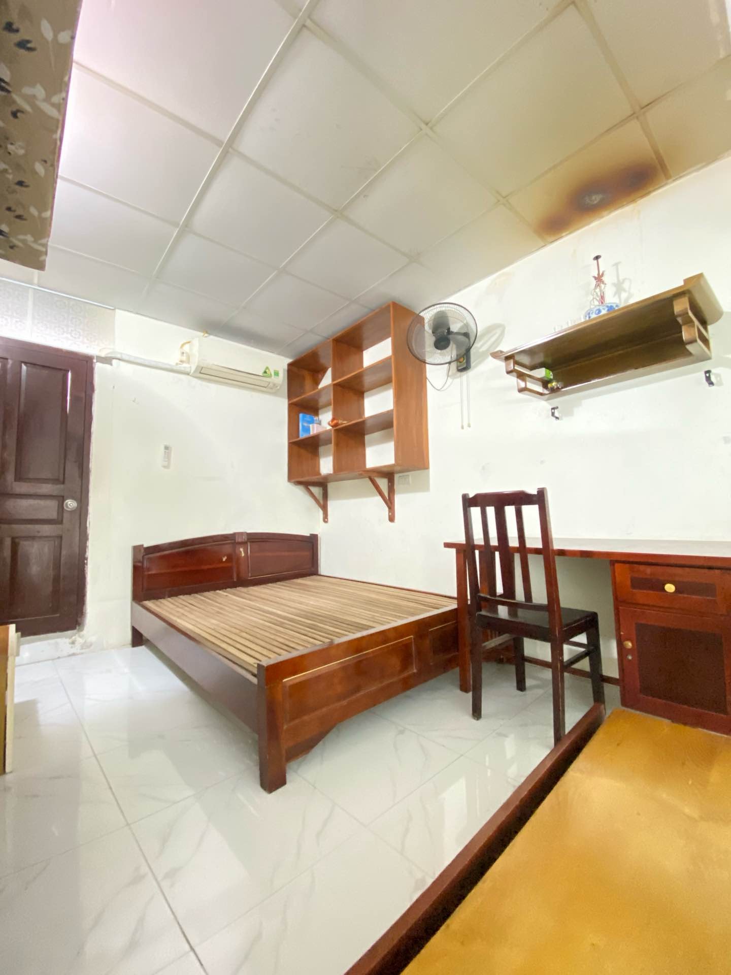Bán nhà Định Công Hạ - diện tích 36m2 2 tầng - 2 mặt thoáng - giá 2,2 tỷ