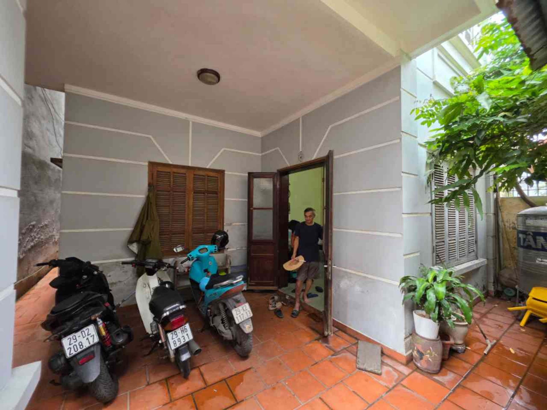 Bán nhà Yên Lạc - diện tích 120m2 3 tầng - ô tô vào nhà - giá 30 tỷ