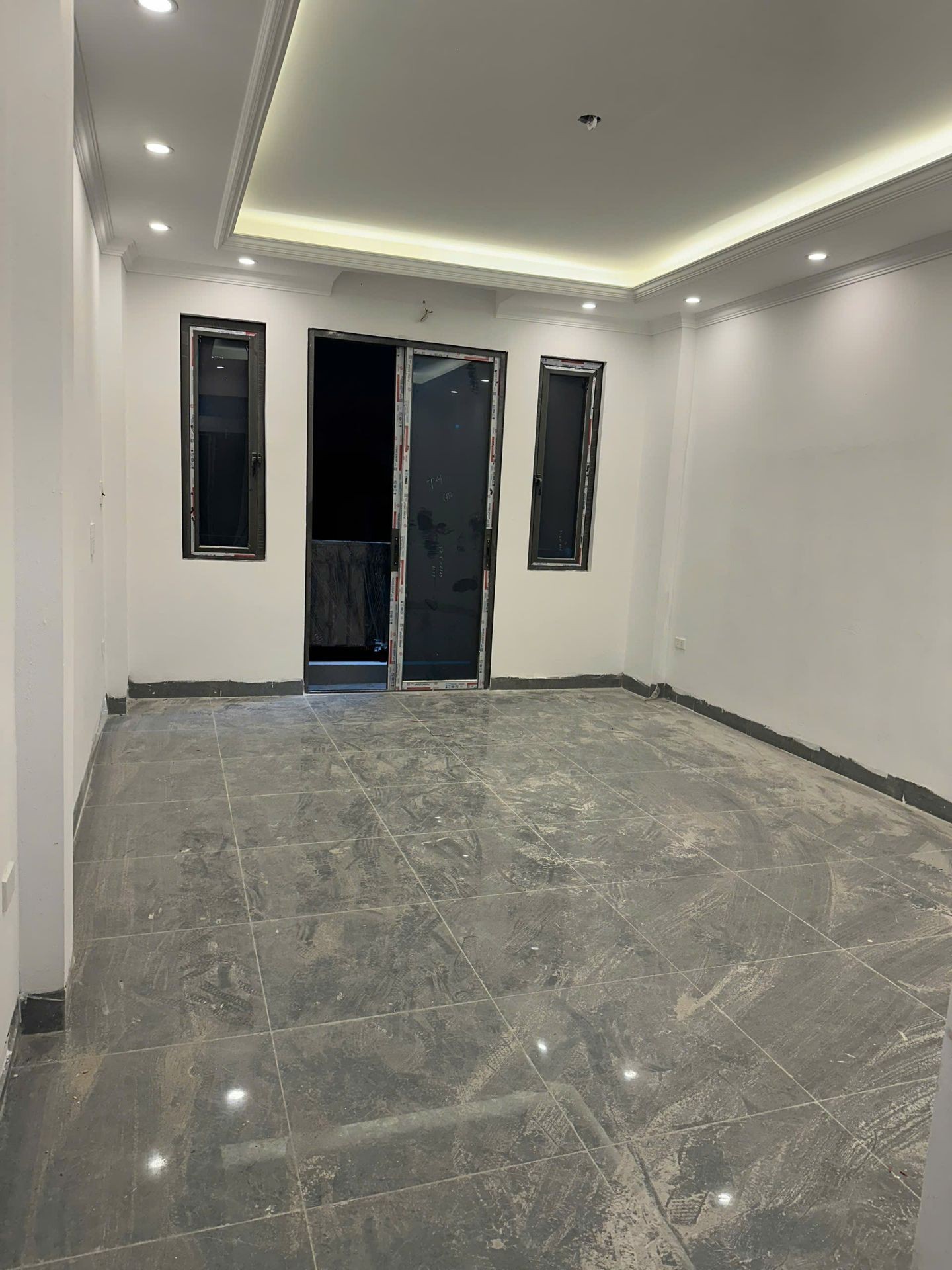 Bán nhà Thịnh Liệt - diện tích 57m2 6 tầng - Gara ô tô - giá 18,8 tỷ