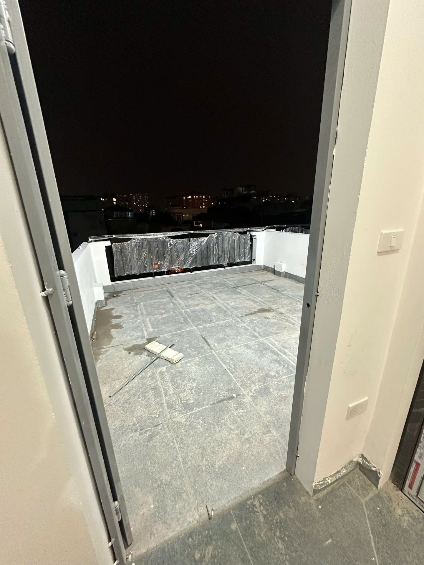 Bán nhà Thịnh Liệt - diện tích 57m2 6 tầng - Gara ô tô - giá 18,8 tỷ