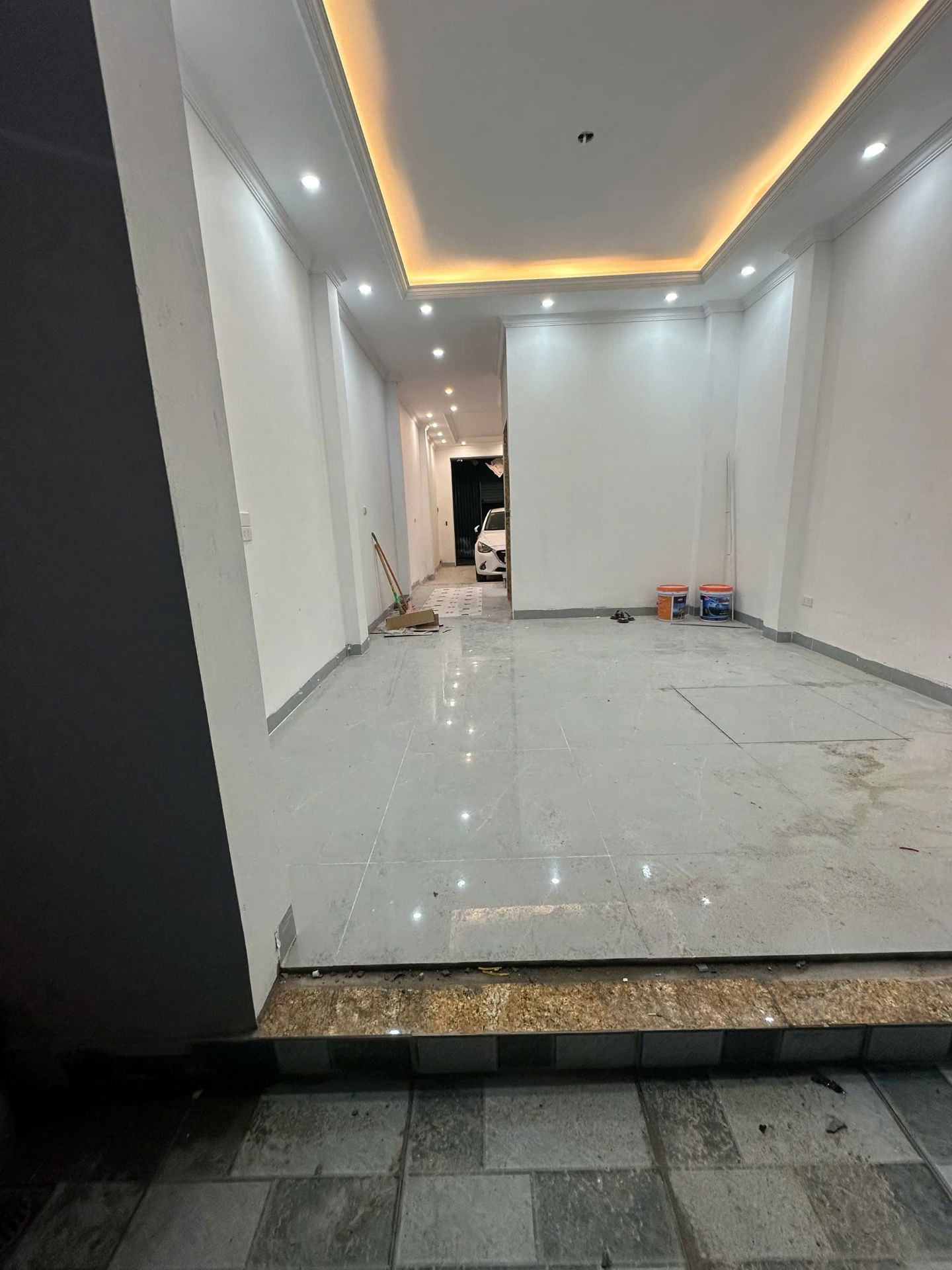 Bán nhà Thịnh Liệt - diện tích 57m2 6 tầng - Gara ô tô - giá 18,8 tỷ