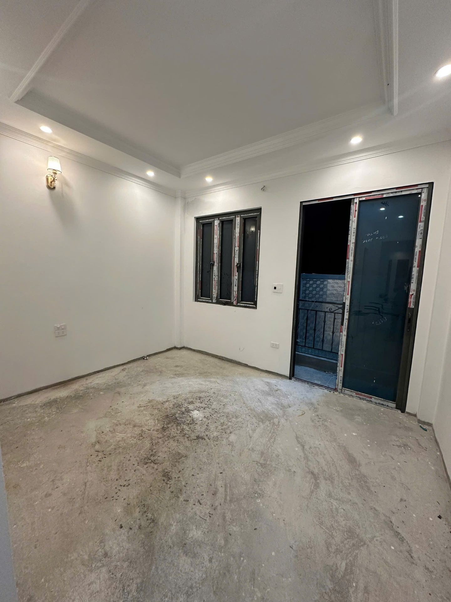 Bán nhà Thịnh Liệt - diện tích 57m2 6 tầng - Gara ô tô - giá 18,8 tỷ