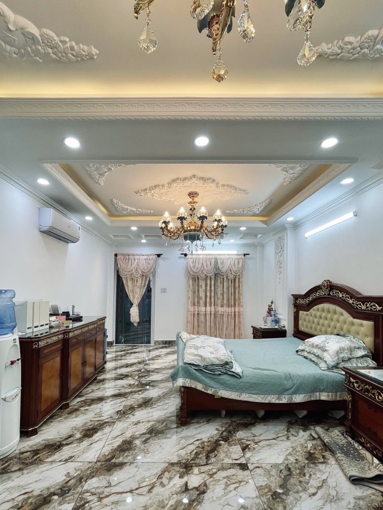 Bán nhà Ba Tháng Hai - diện tích 113m2 4 tầng - Nhà đẹp hiếm có - giá 63,99 tỷ