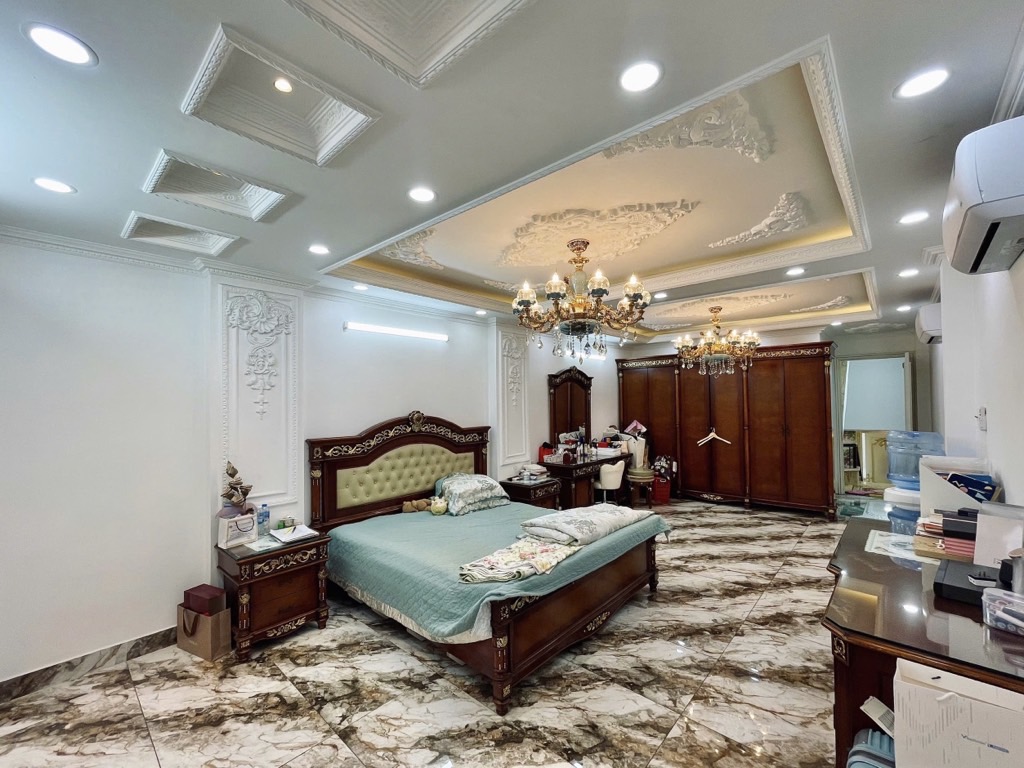 Bán nhà Ba Tháng Hai - diện tích 113m2 4 tầng - Nhà đẹp hiếm có - giá 63,99 tỷ