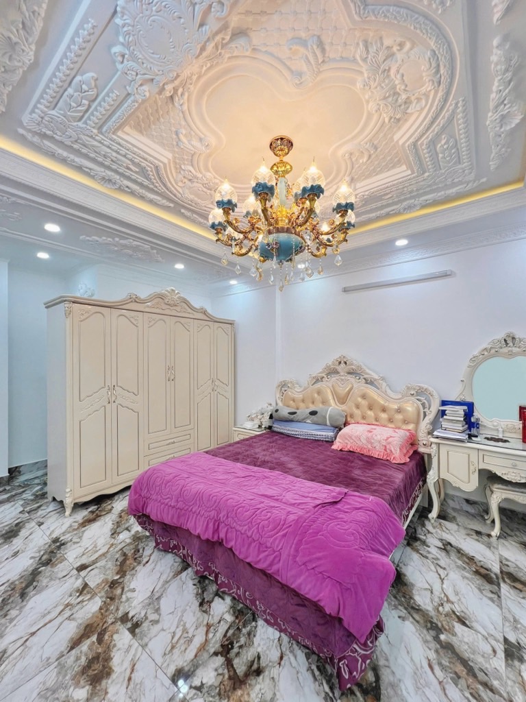 Bán nhà Ba Tháng Hai - diện tích 113m2 4 tầng - Nhà đẹp hiếm có - giá 63,99 tỷ