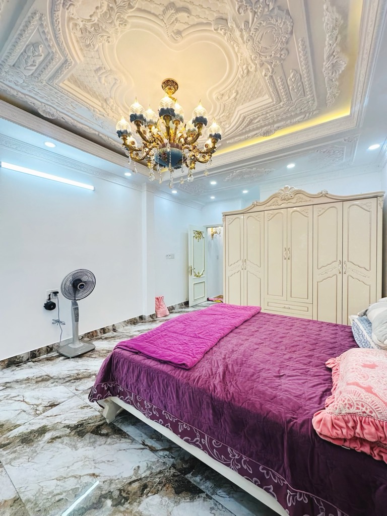 Bán nhà Ba Tháng Hai - diện tích 113m2 4 tầng - Nhà đẹp hiếm có - giá 63,99 tỷ