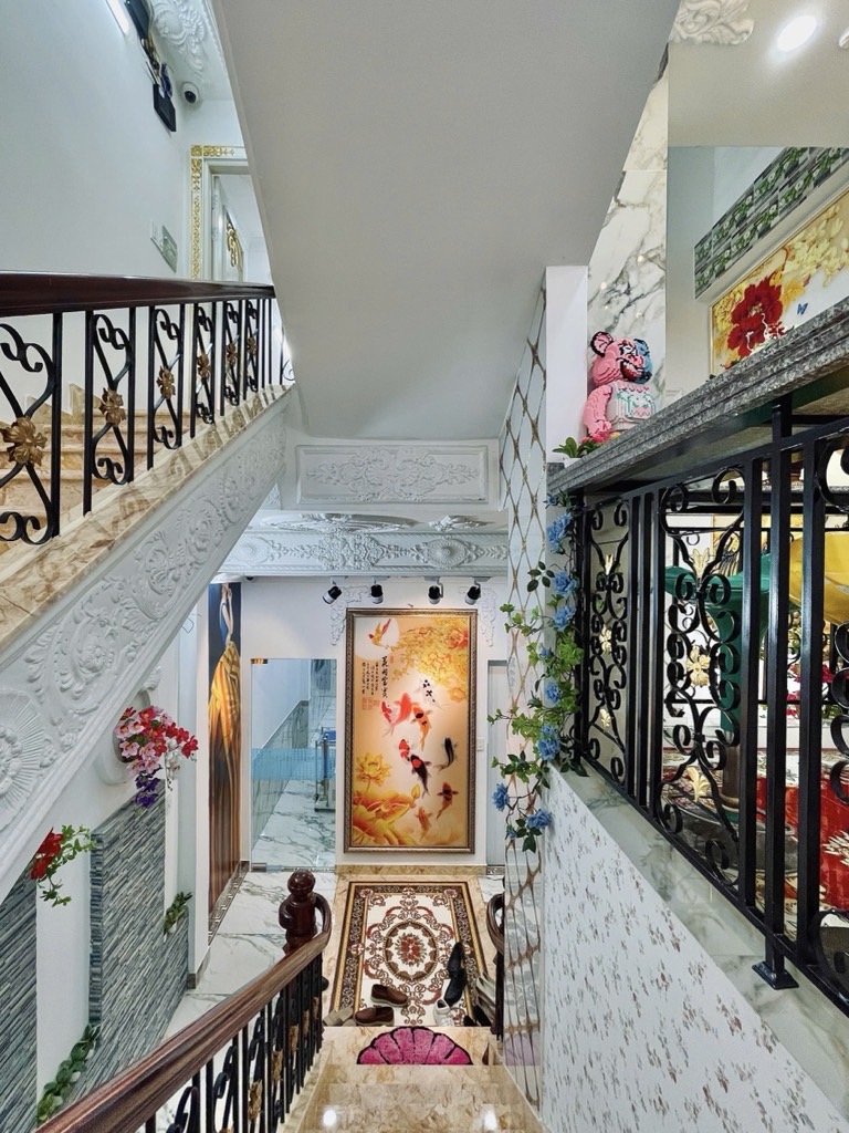 Bán nhà Ba Tháng Hai - diện tích 113m2 4 tầng - Nhà đẹp hiếm có - giá 63,99 tỷ