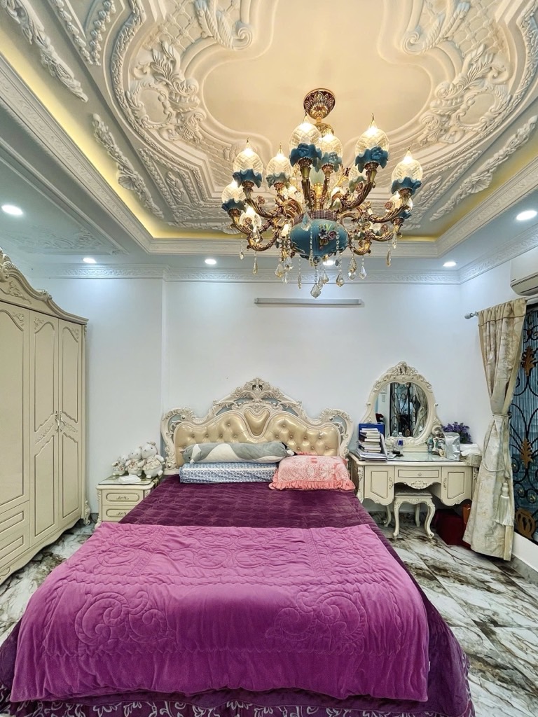 Bán nhà Ba Tháng Hai - diện tích 113m2 4 tầng - Nhà đẹp hiếm có - giá 63,99 tỷ