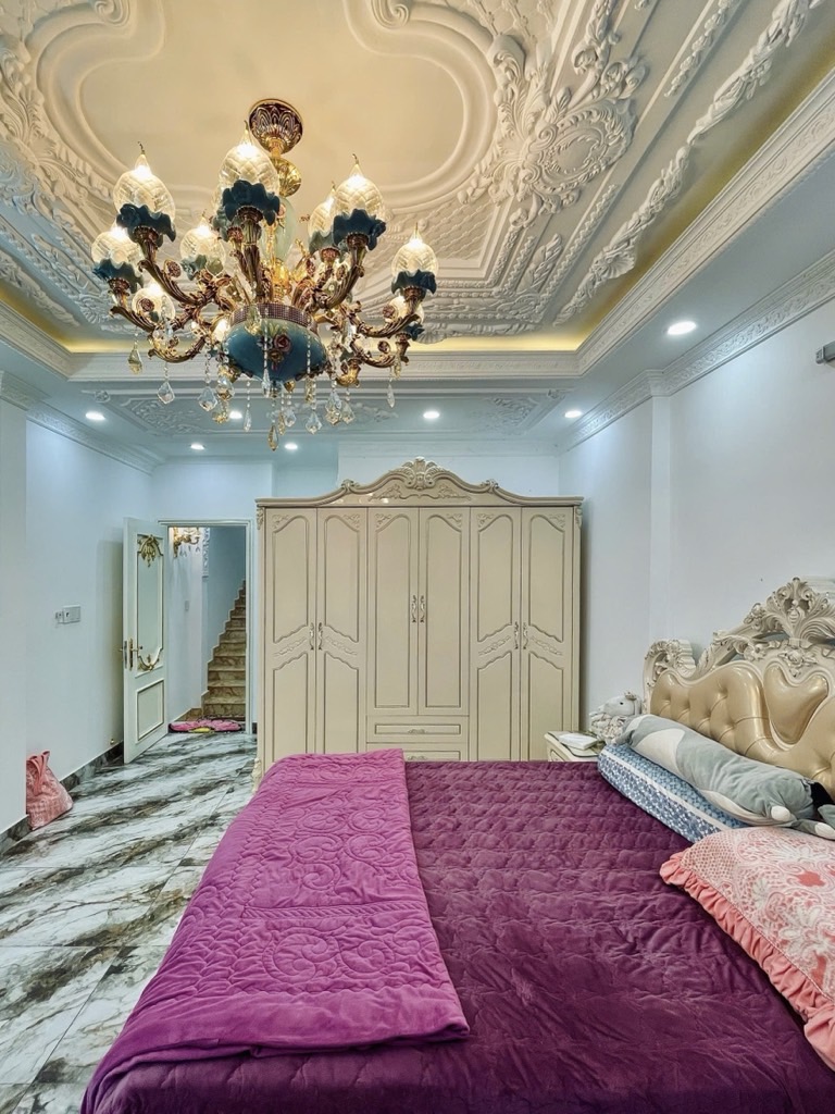 Bán nhà Ba Tháng Hai - diện tích 113m2 4 tầng - Nhà đẹp hiếm có - giá 63,99 tỷ