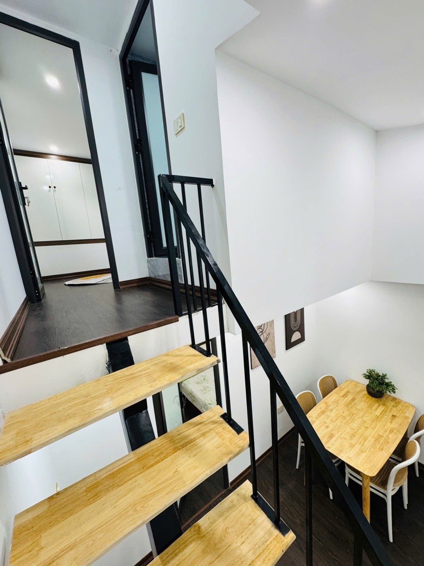 Bán nhà Trương Định - diện tích 80m2 3 tầng - Ô tô đỗ cửa - giá 3,3 tỷ