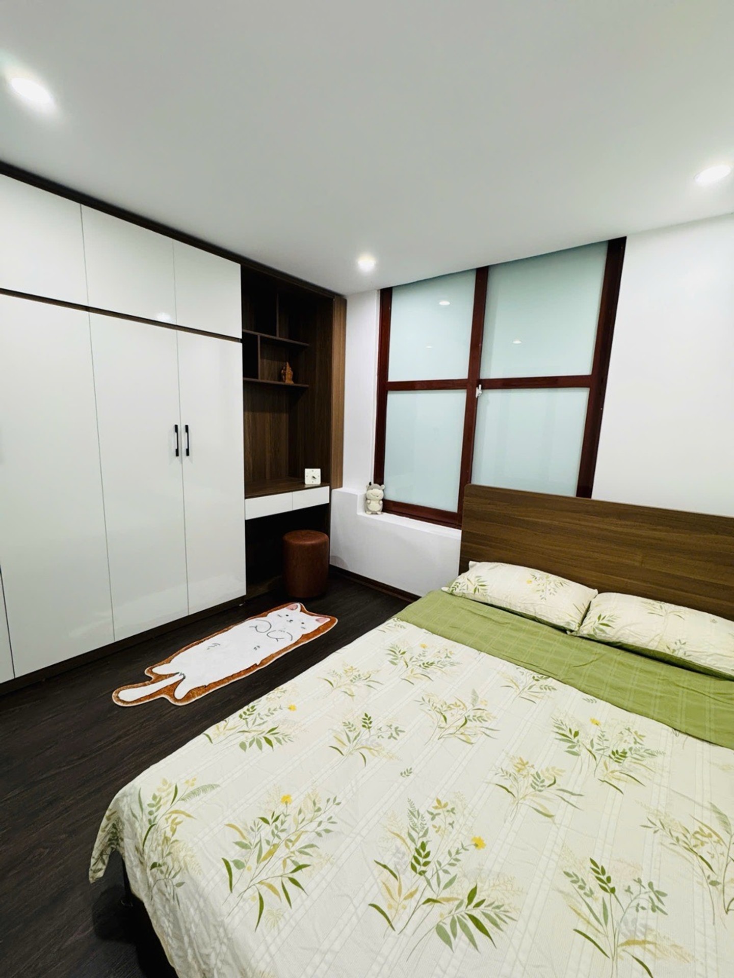 Bán nhà Trương Định - diện tích 80m2 3 tầng - Ô tô đỗ cửa - giá 3,3 tỷ