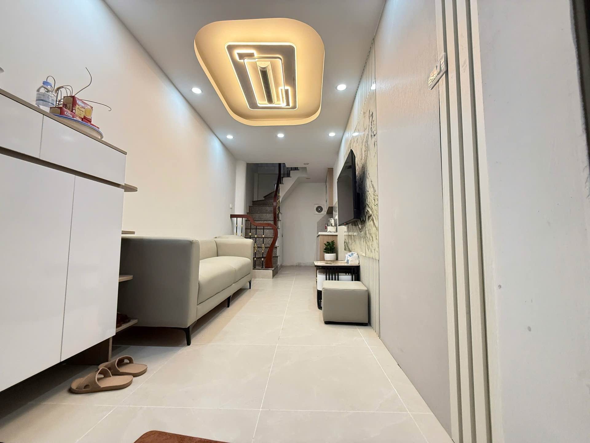 Bán nhà Minh Khai - diện tích 15m2 3 tầng - Lô góc, cực hiếm - giá 4,4 tỷ