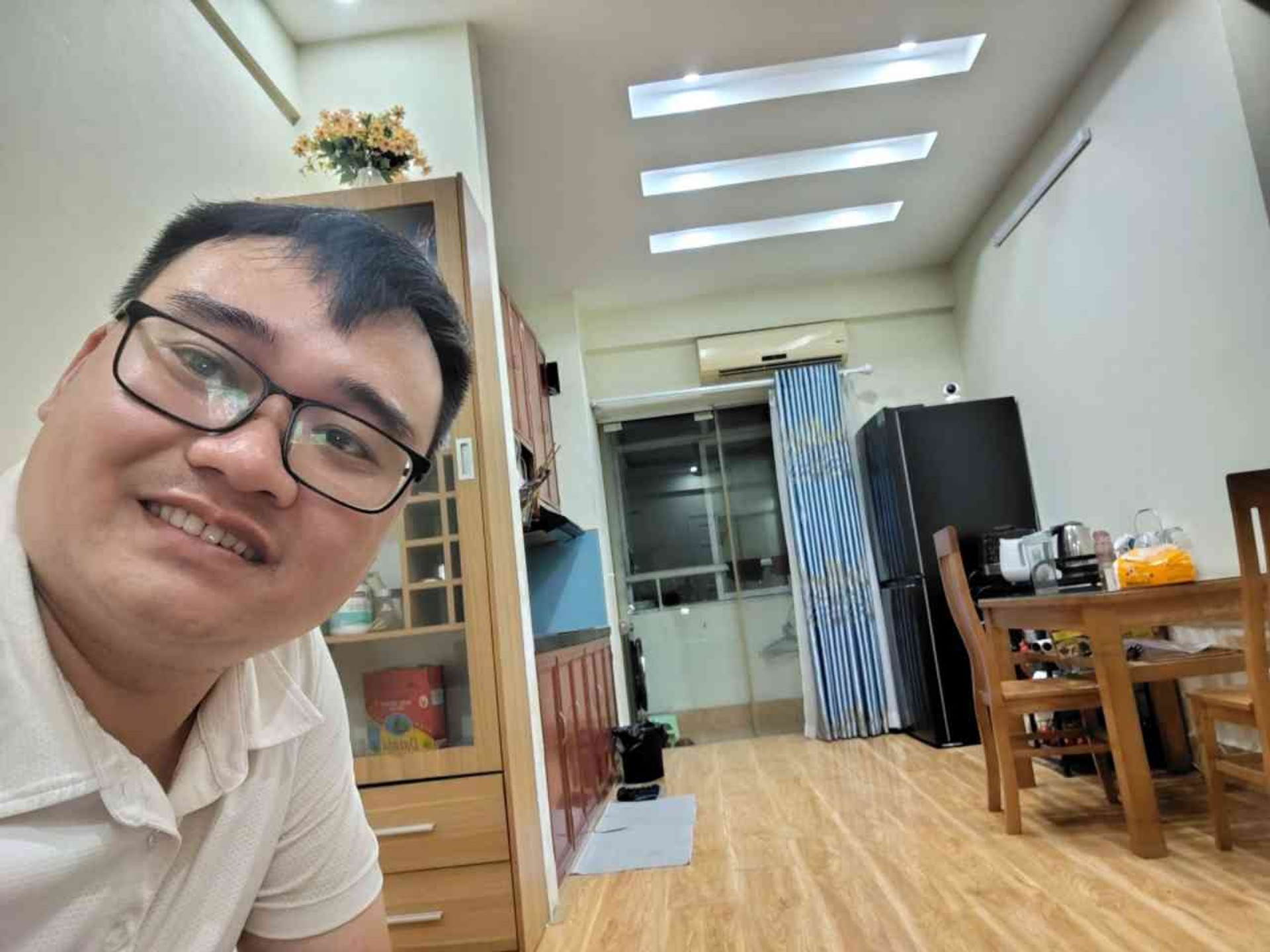 Bán nhà Hoàng Mai - diện tích 53m2 8 tầng - Nhà đẹp 2 ngủ - giá 4,25 tỷ