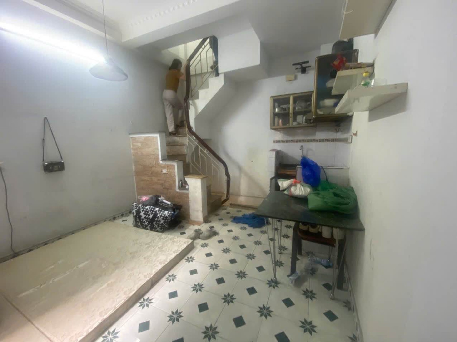 Bán nhà Phố 8/3 - diện tích 15m2 5 tầng - Ngõ thông có thể kd nhỏ - giá 4,85 tỷ