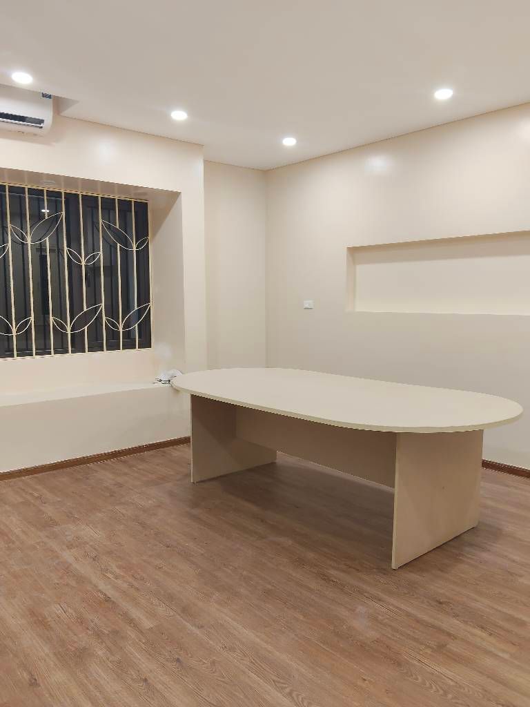 Bán nhà Tú Liên - diện tích 67m2 5 tầng - Mặt ngõ ô tô tránh - giá 28,8 tỷ