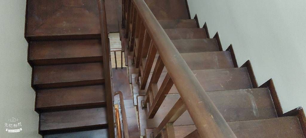 Bán nhà Tú Liên - diện tích 67m2 5 tầng - Mặt ngõ ô tô tránh - giá 28,8 tỷ