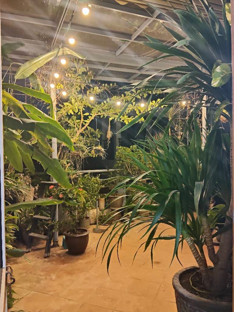 Bán nhà Tú Liên - diện tích 67m2 5 tầng - Mặt ngõ ô tô tránh - giá 28,8 tỷ