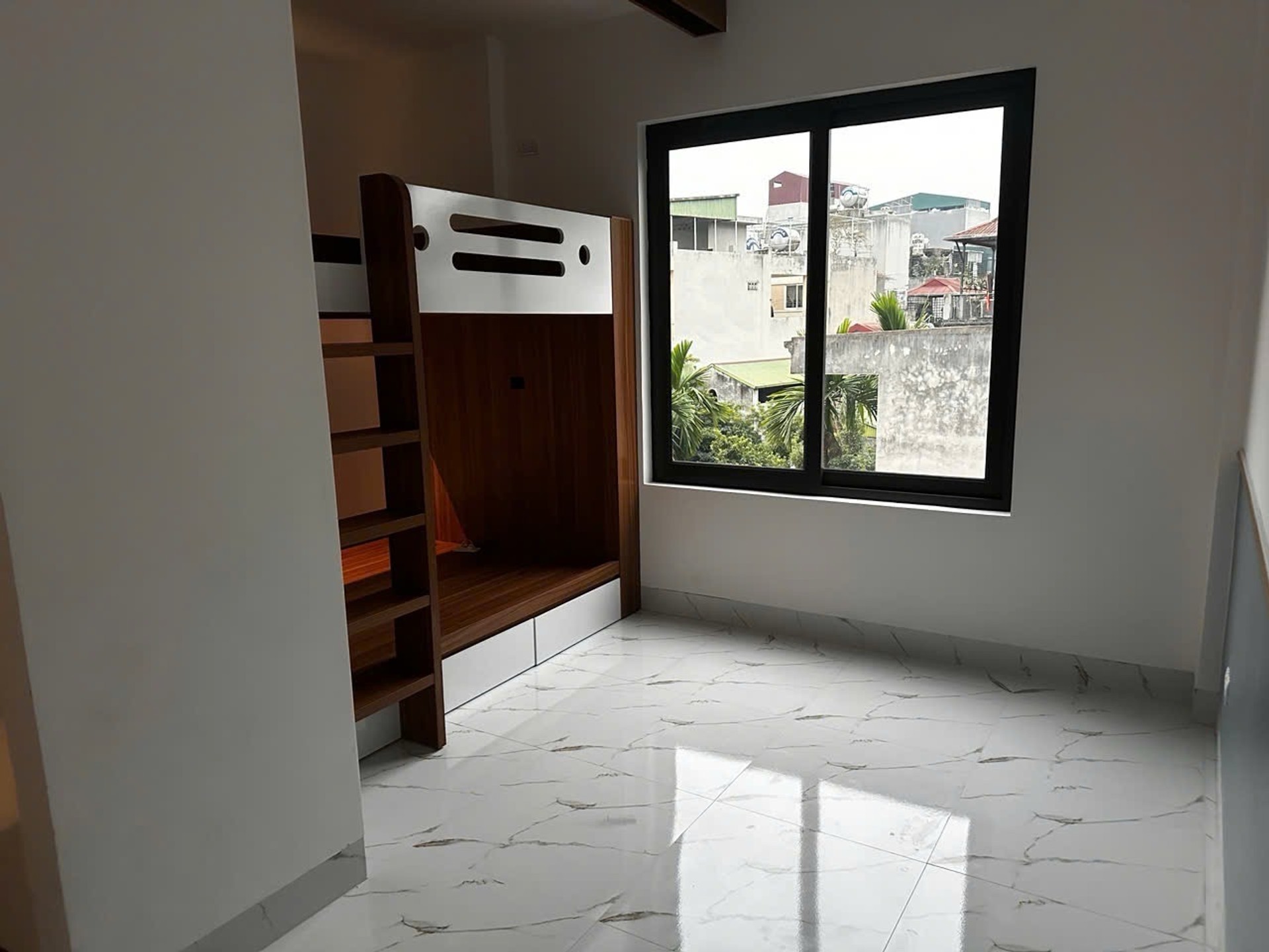 Bán nhà Gốc Đề - diện tích 40m2 6 tầng - Lô góc, full khách thuê - giá 12,5 tỷ