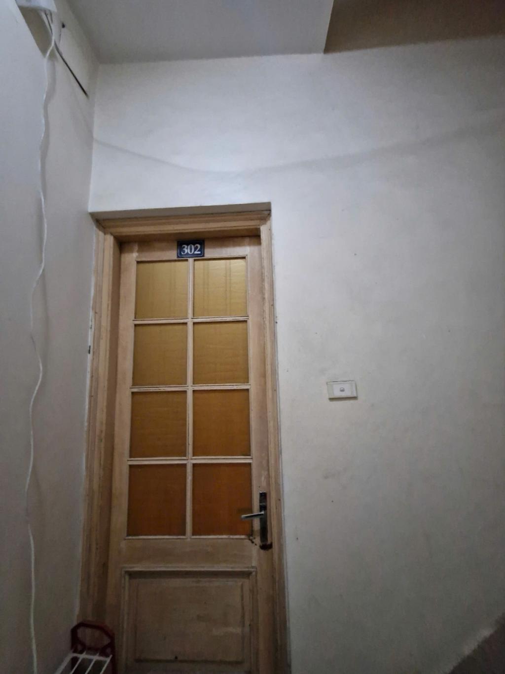 Bán nhà Giáp Bát - diện tích 102m2 5 tầng - Mặt phố - giá 33 tỷ