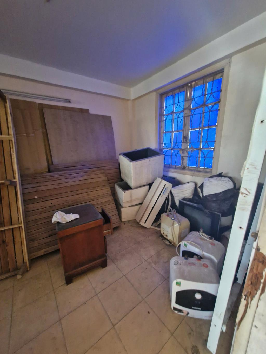 Bán nhà Giáp Bát - diện tích 102m2 5 tầng - Mặt phố - giá 33 tỷ