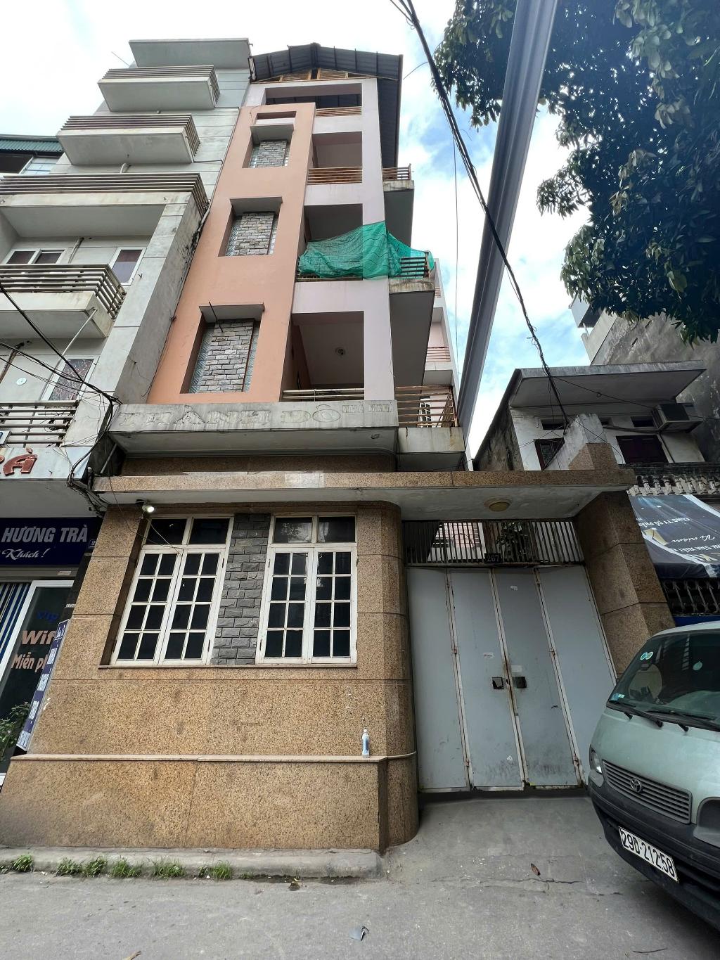 Bán nhà Giáp Bát - diện tích 102m2 5 tầng - Mặt phố - giá 33 tỷ