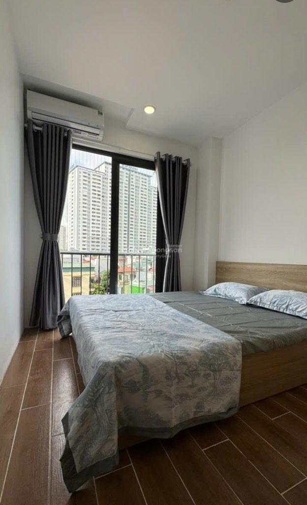 Bán nhà Trương Định - diện tích 200m2 8 tầng - Gần phố, 2 xe tránh thoải mái - giá 79 tỷ