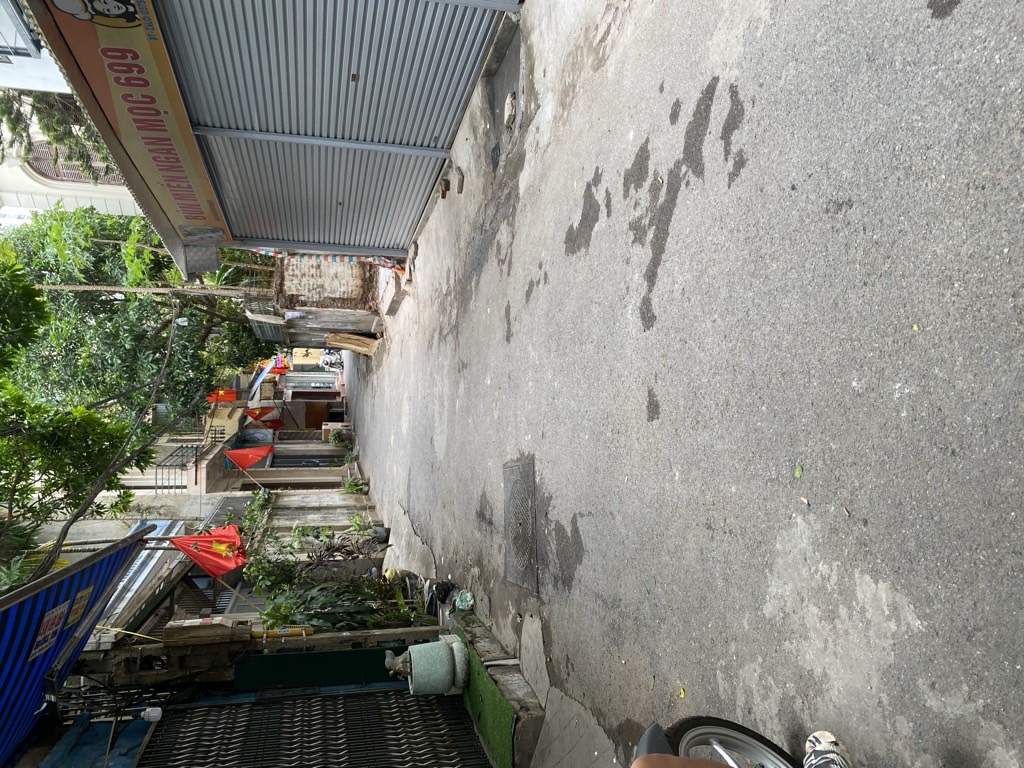 Bán nhà Trương Định - diện tích 200m2 8 tầng - Gần phố, 2 xe tránh thoải mái - giá 79 tỷ