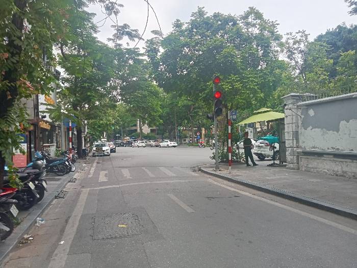 Bán nhà Thợ Nhuộm - diện tích 313m2 5 tầng - Cực hiếm - giá 175 tỷ