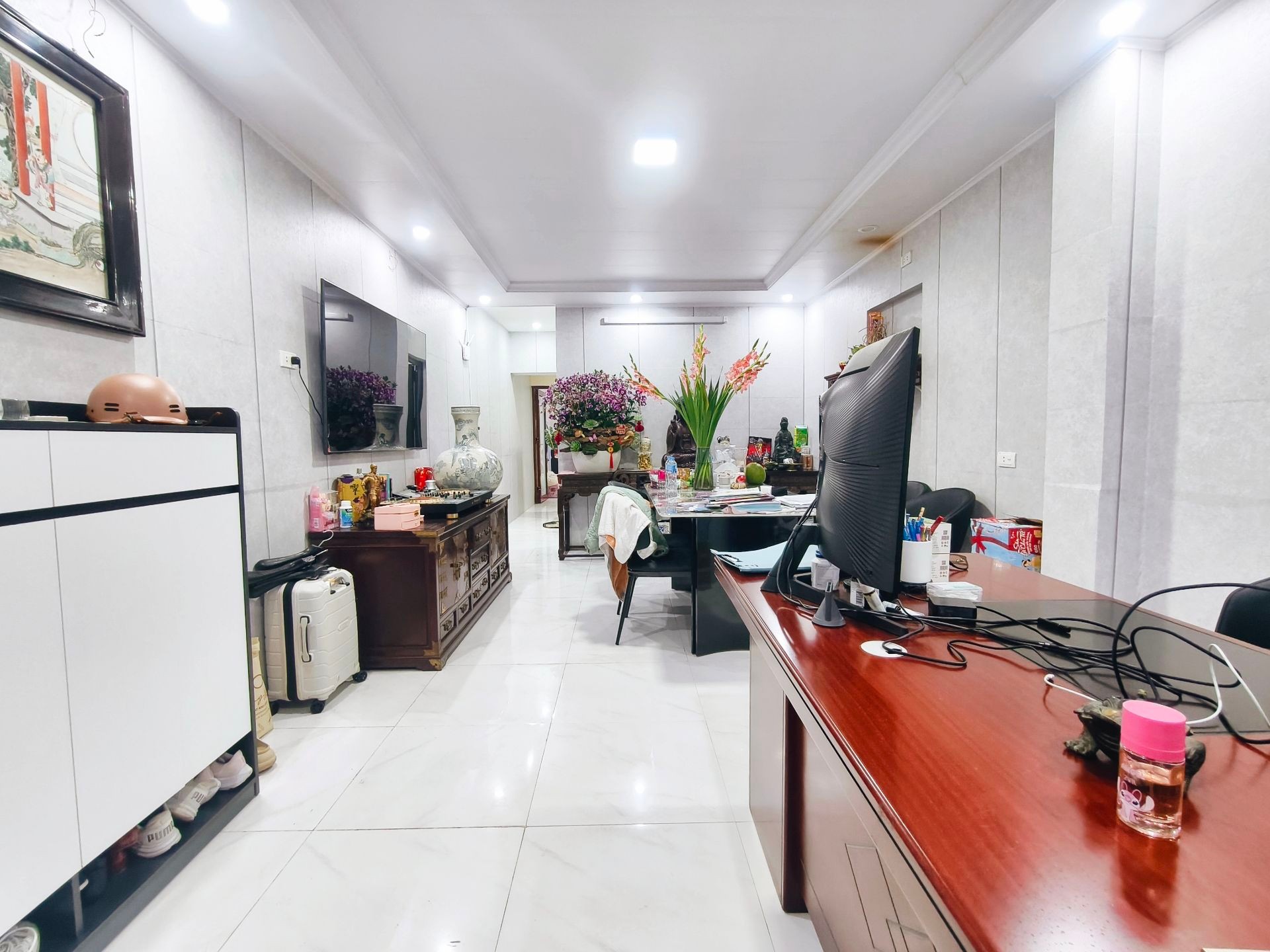 Bán nhà Nguyễn Khoái - diện tích 70m2 1 tầng - Ô tô đỗ cầu thang - giá 6,2 tỷ