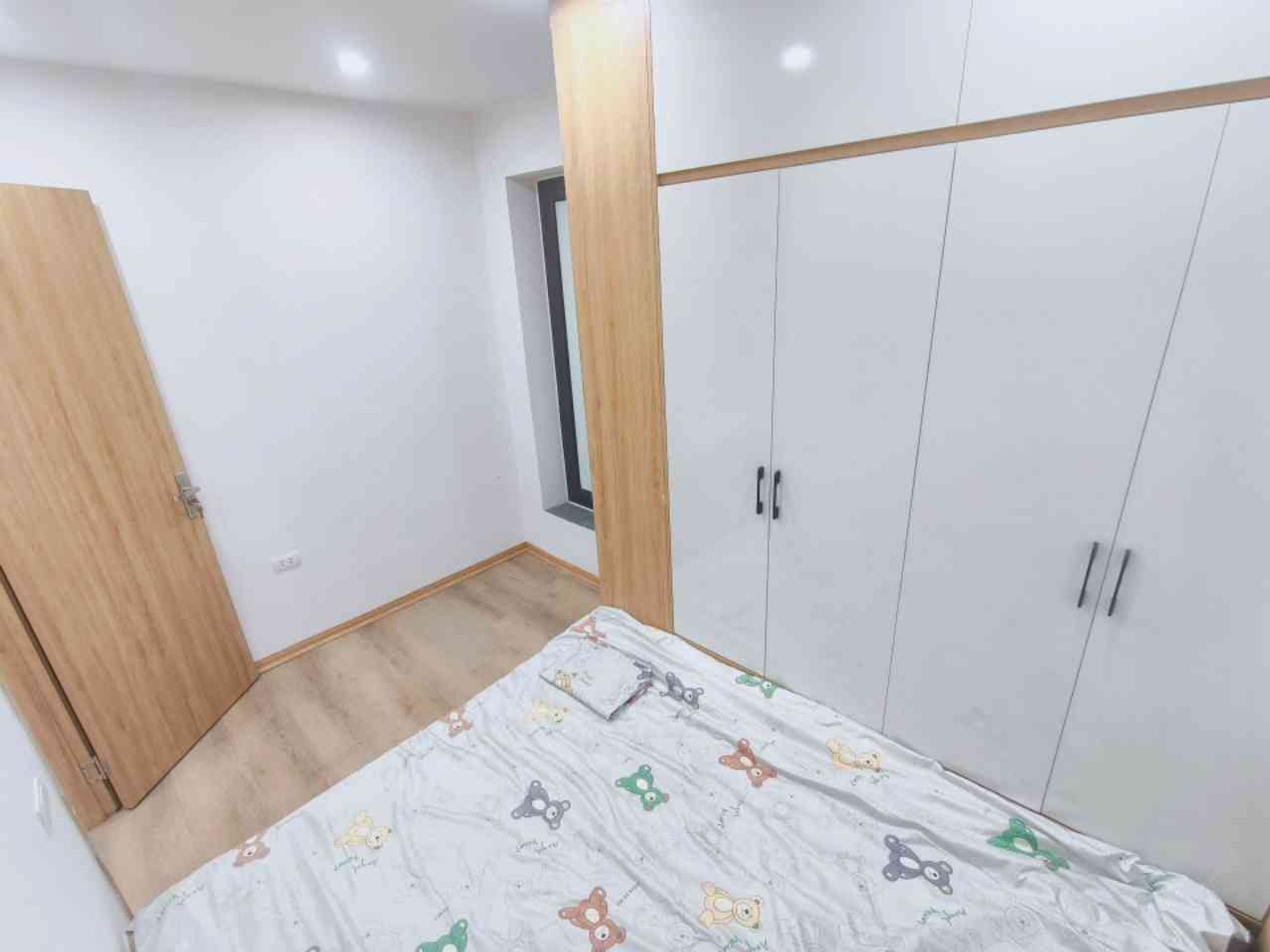 Bán nhà Giải Phóng - diện tích 80m2 1 tầng - Lô góc - giá 3,95 tỷ
