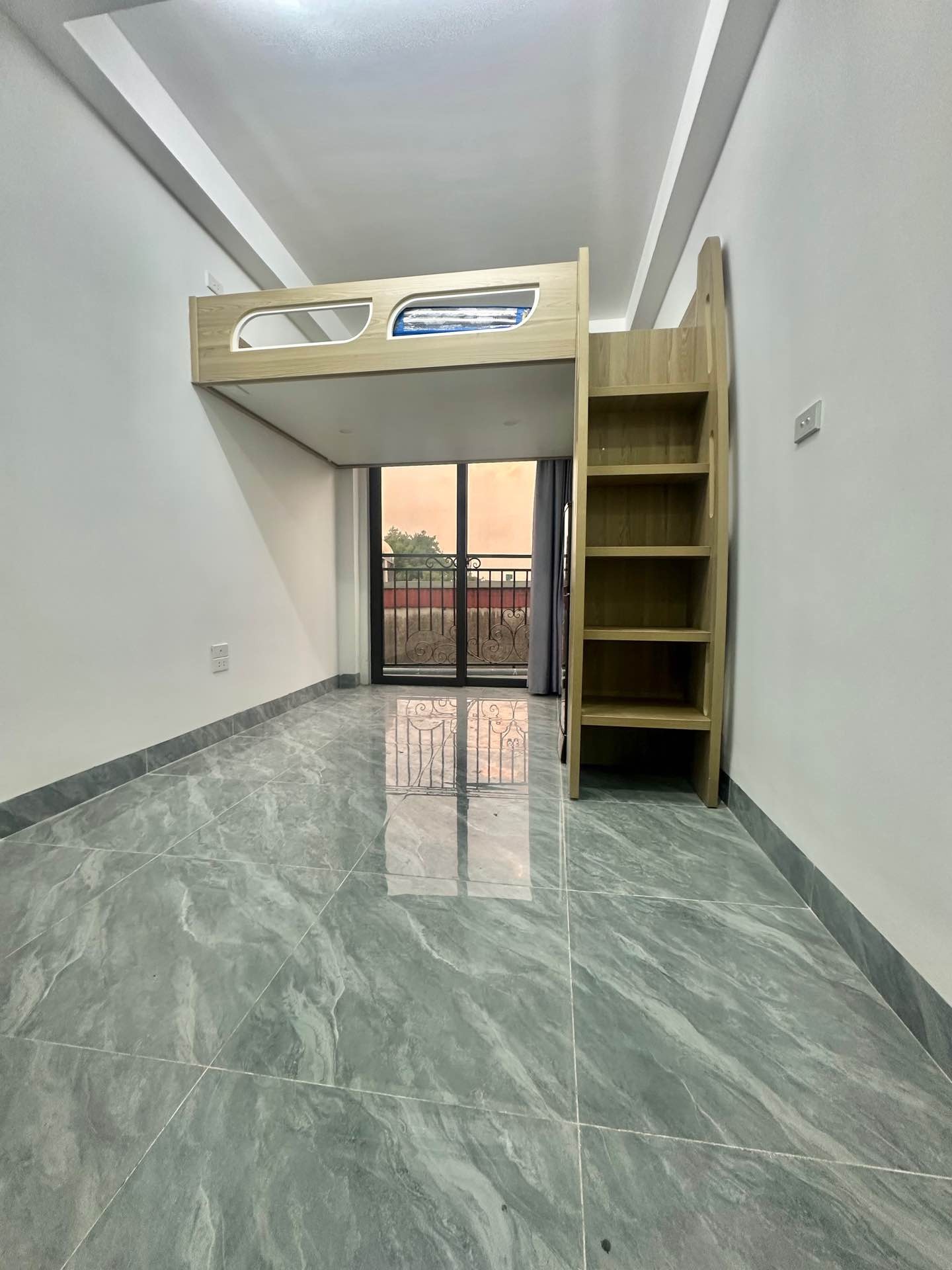 Bán nhà Trương Định - diện tích 90m2 8 tầng - Thang máy - giá 25 tỷ