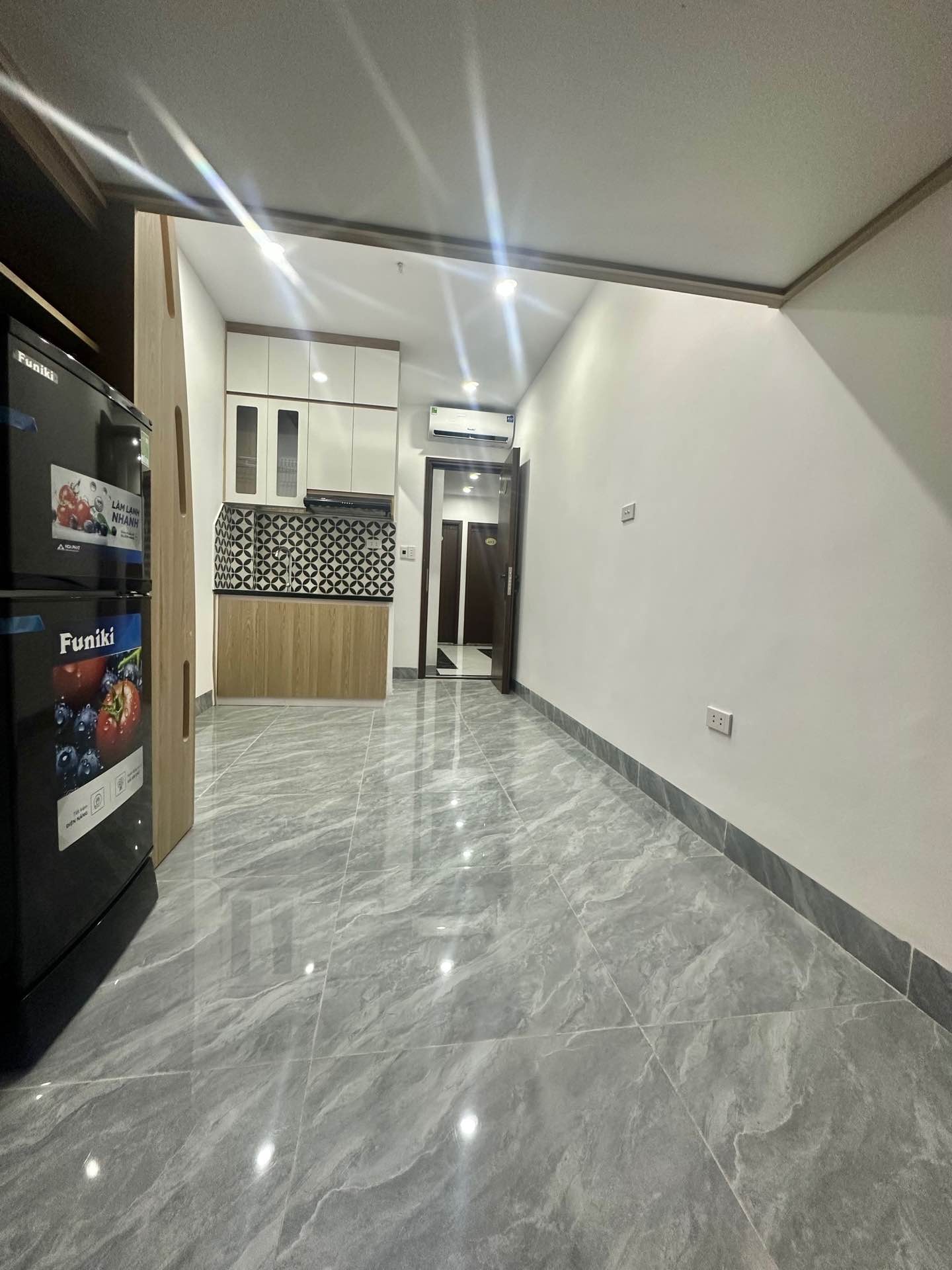 Bán nhà Trương Định - diện tích 90m2 8 tầng - Thang máy - giá 25 tỷ