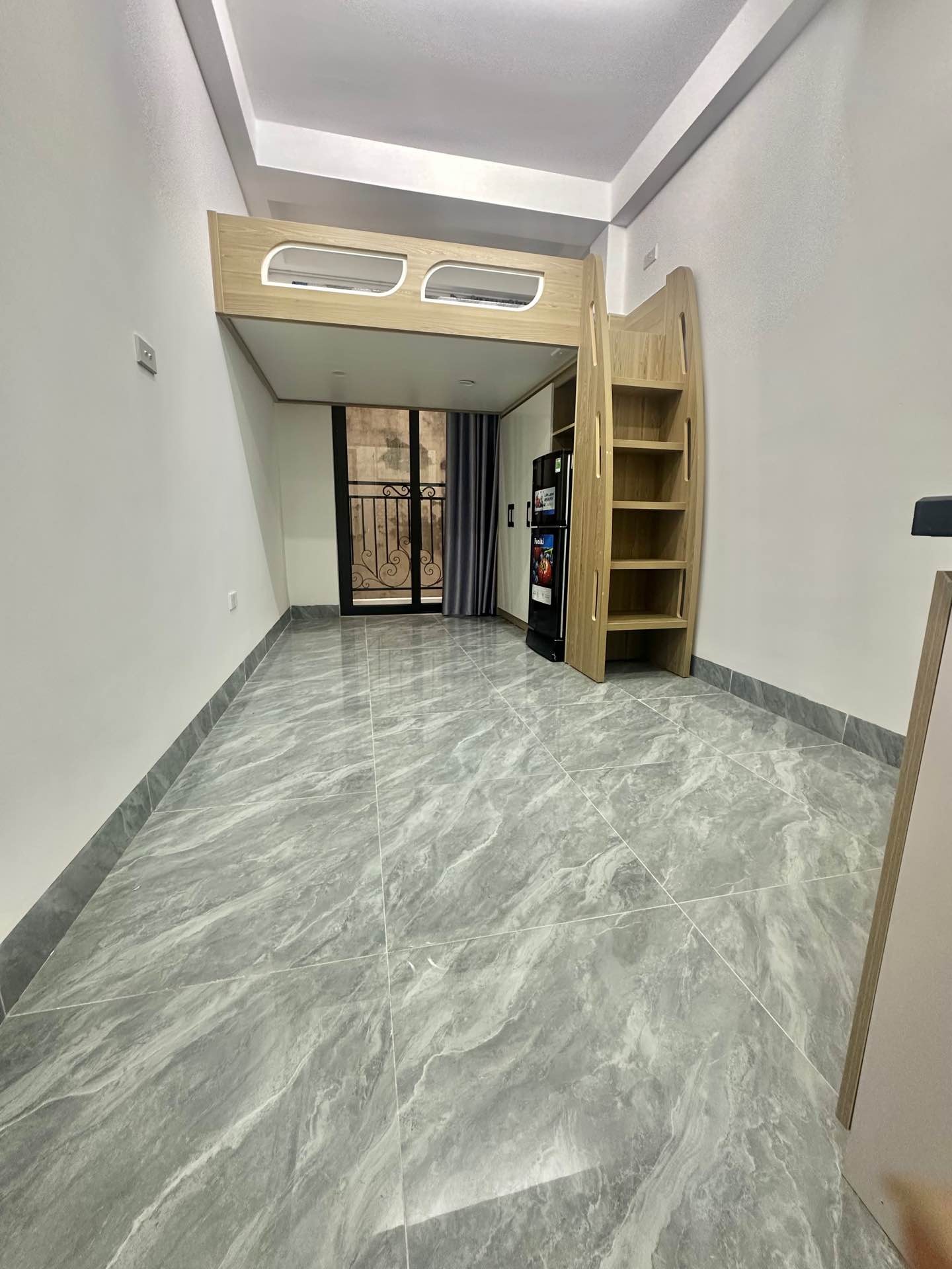 Bán nhà Trương Định - diện tích 90m2 8 tầng - Thang máy - giá 25 tỷ