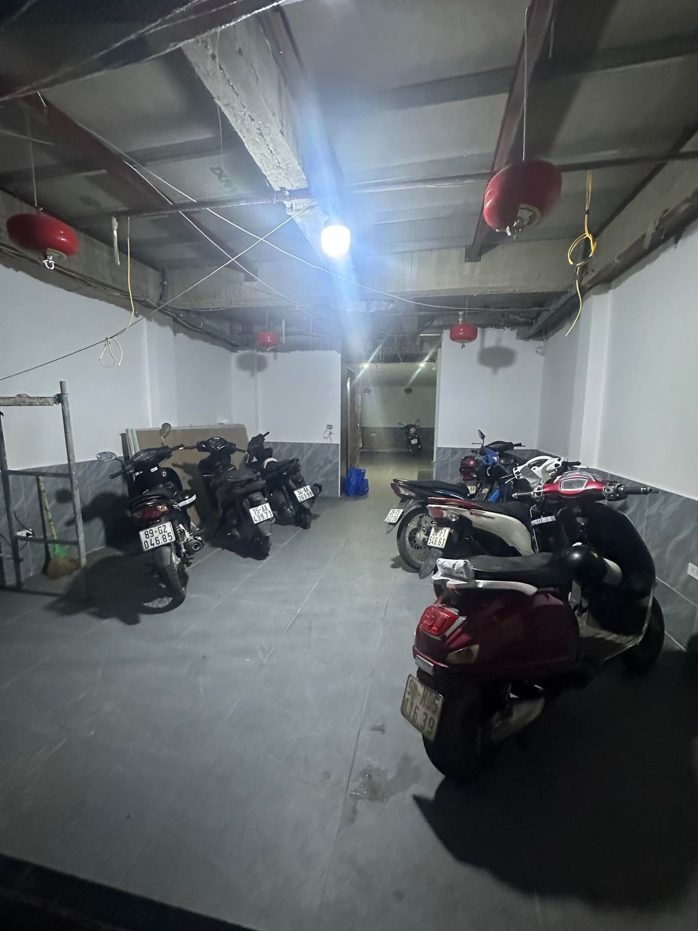 Bán nhà Trương Định - diện tích 90m2 8 tầng - Thang máy - giá 25 tỷ