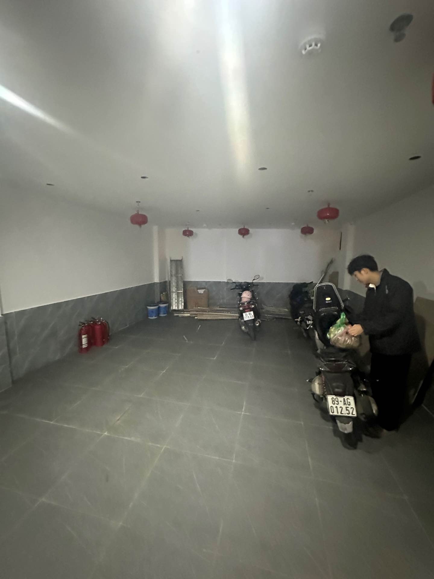 Bán nhà Trương Định - diện tích 90m2 8 tầng - Thang máy - giá 25 tỷ