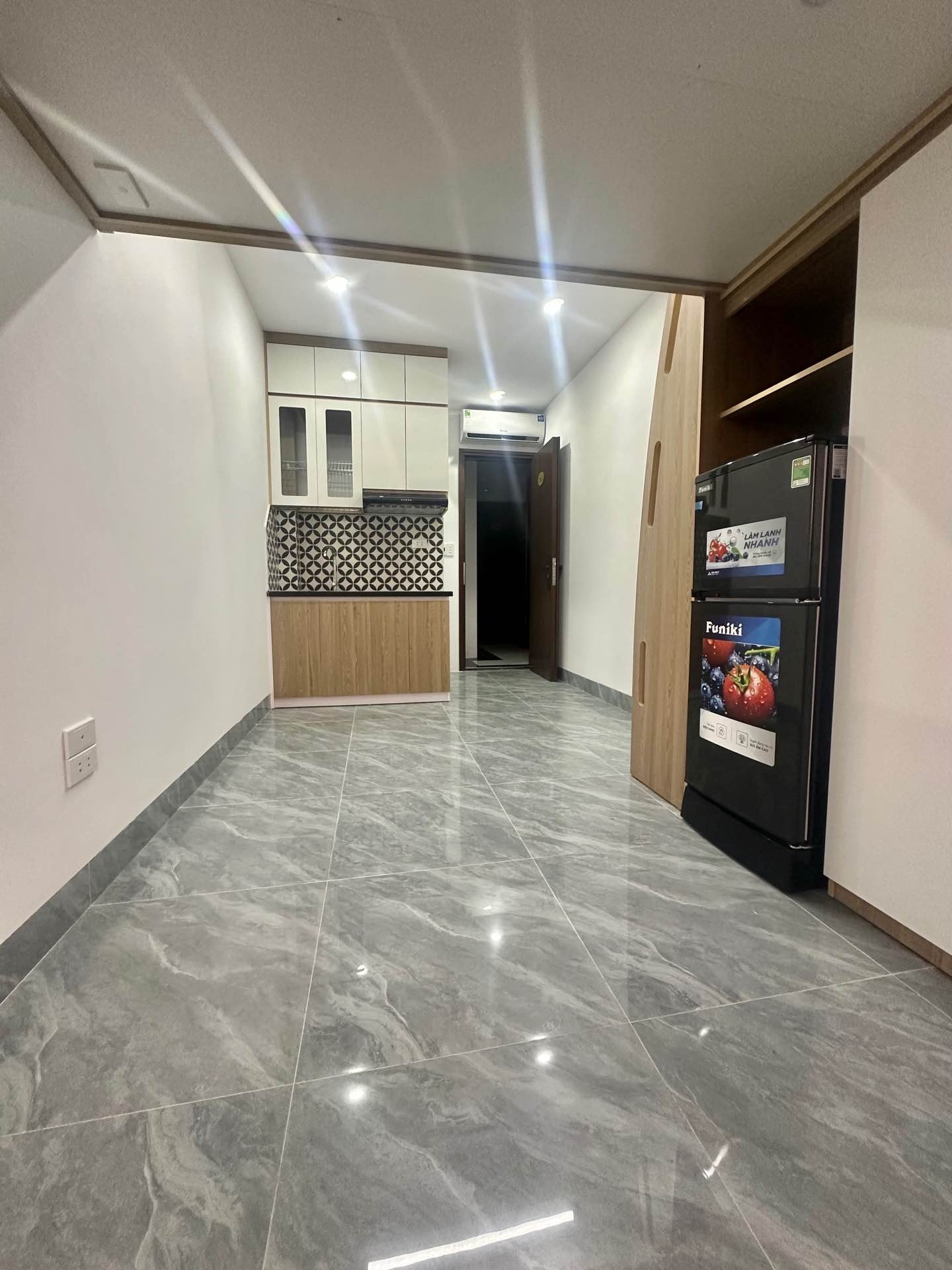 Bán nhà Trương Định - diện tích 90m2 8 tầng - Thang máy - giá 25 tỷ