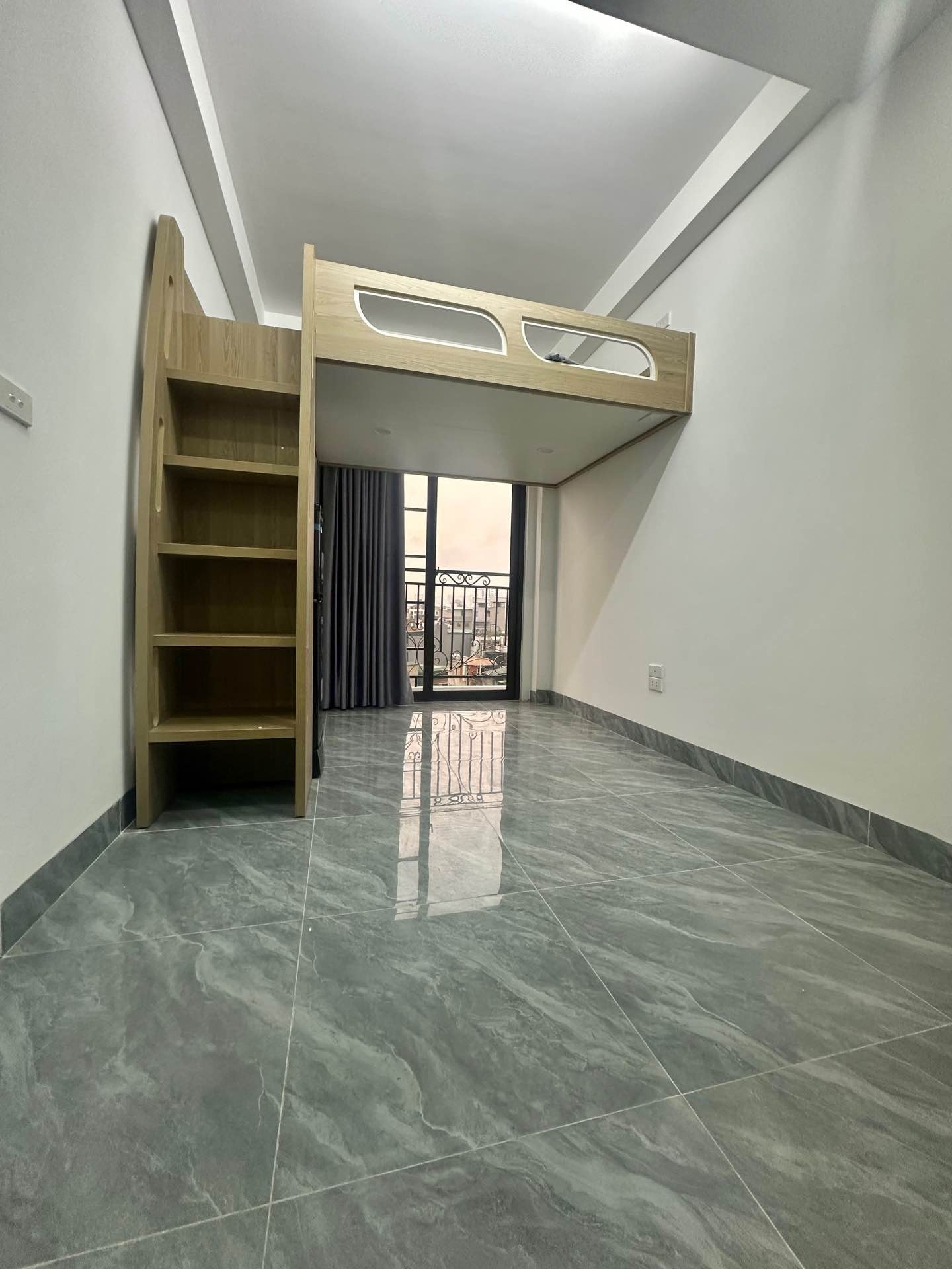 Bán nhà Trương Định - diện tích 90m2 8 tầng - Thang máy - giá 25 tỷ